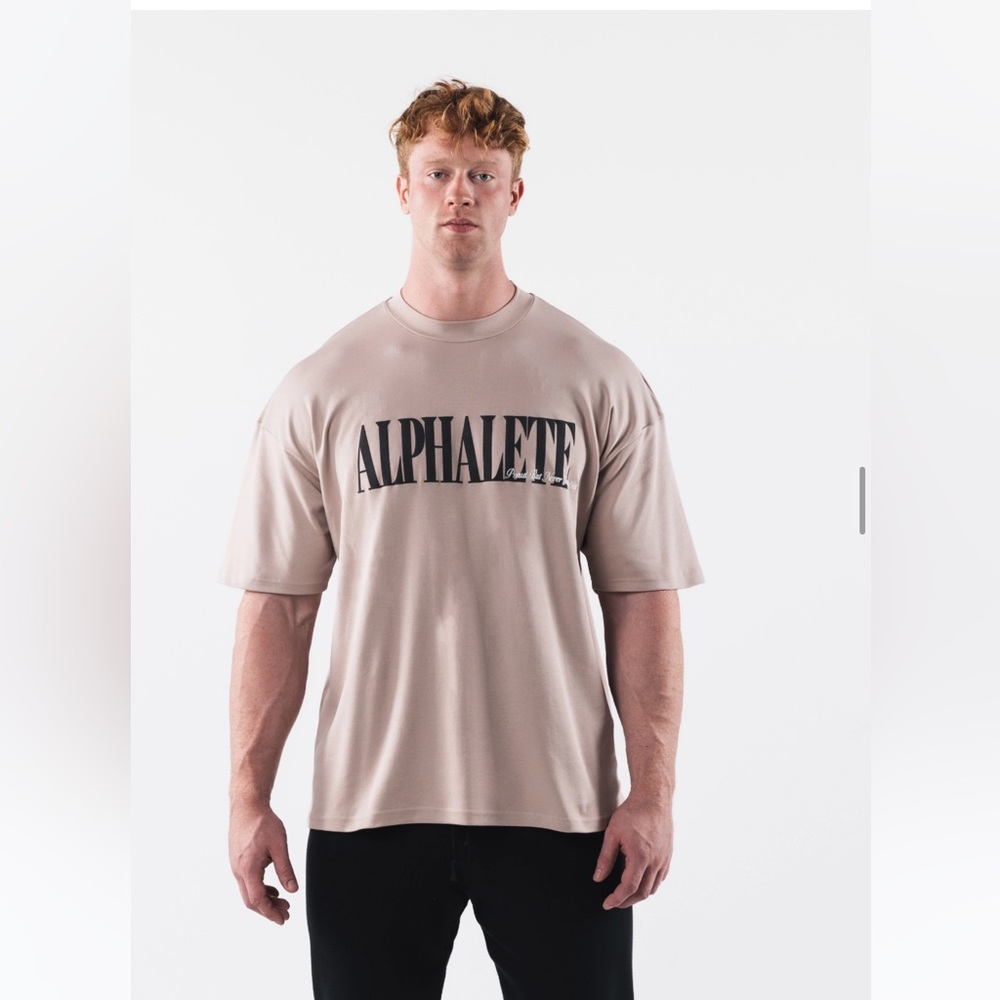 Alphalete T-shirt- tan